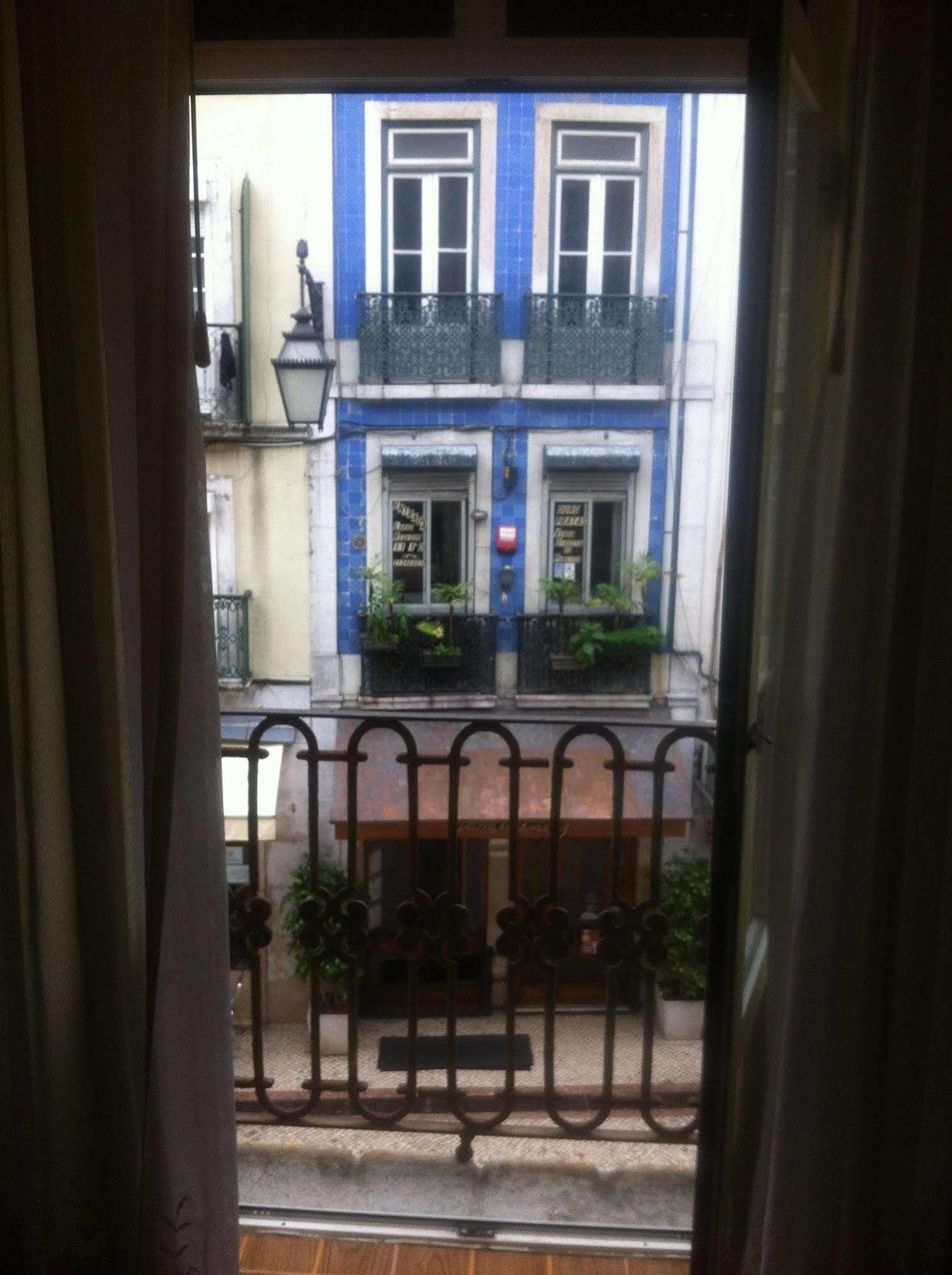 Modelo 2* Lisbon